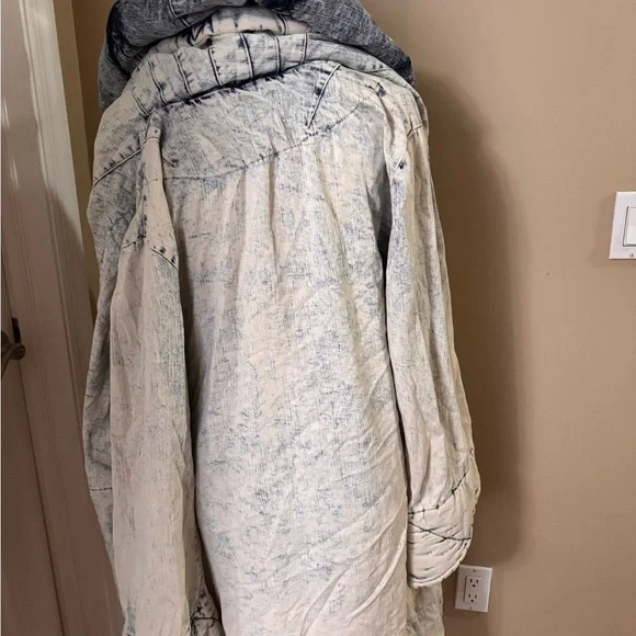 Norma Kamali Blue Denim Quilted Coat - Picture 3 of 4